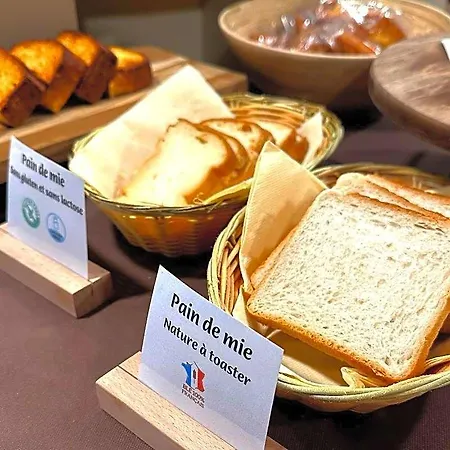 船级避风港布里特酒店